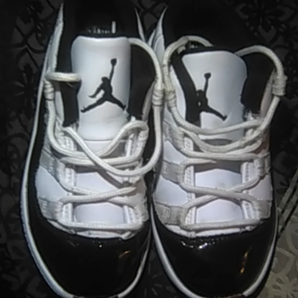 Nike " Air Jordans 11 retro low"
